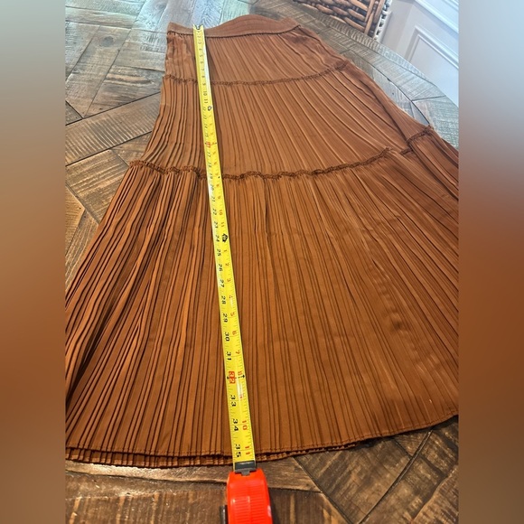 House of Harlow 1960 NWT Rust Maxi Skirt in size XS - Picture 12 of 12